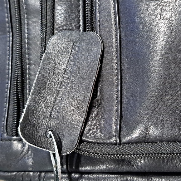 🌏Kenneth Cole🌏 - Picture 12 of 13